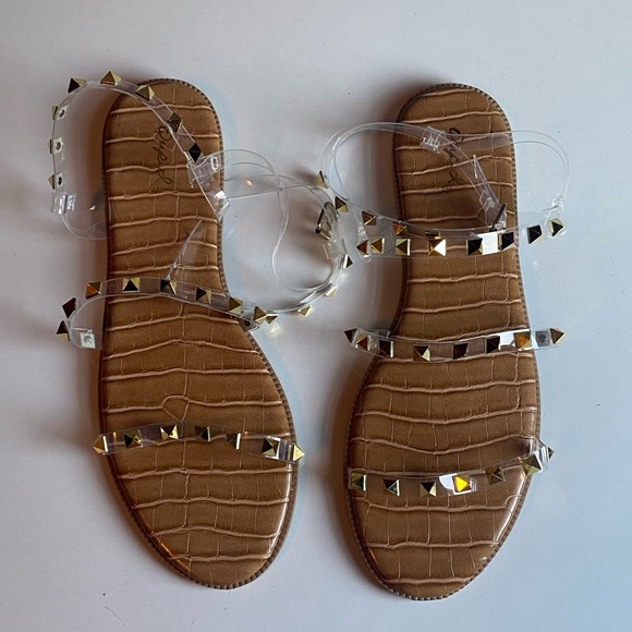 Gladiator sandal Clear with gold pyramid studs - Picture 5 of 9